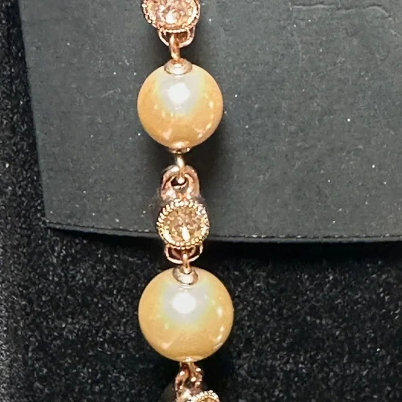 NWT Givenchy earrings. - Picture 3 of 5